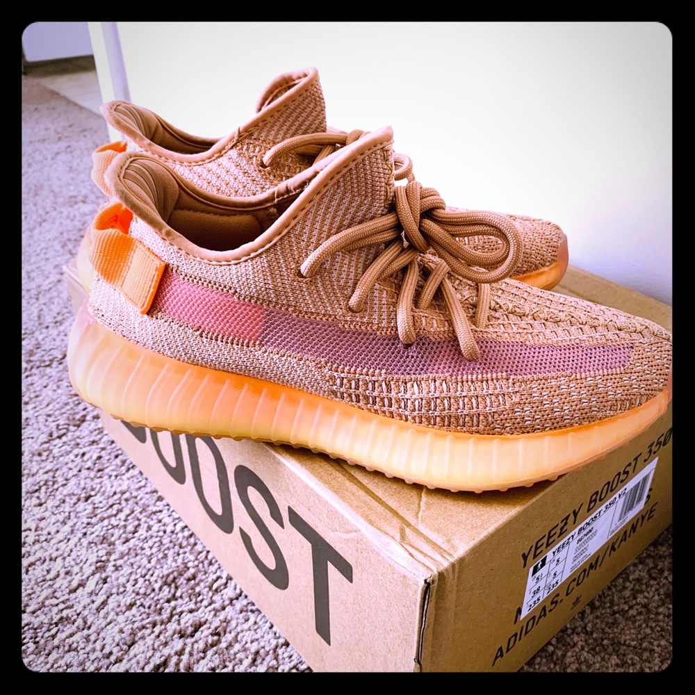 Yeezy Boost 350 v2 Clay